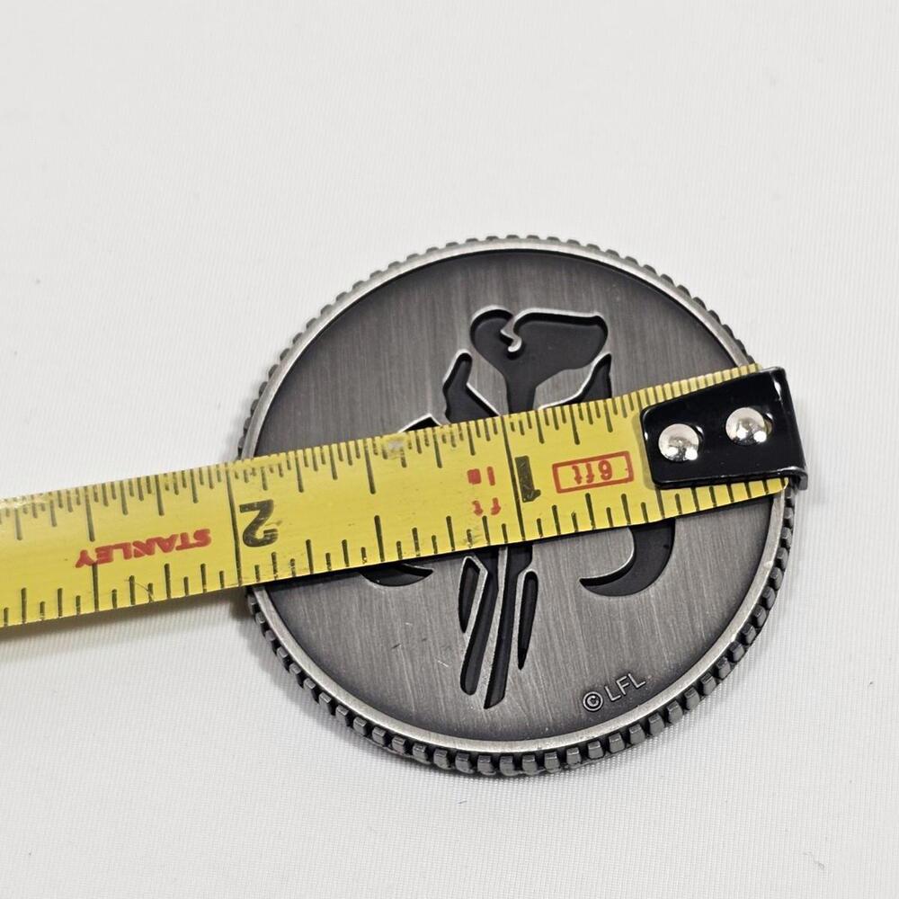 Disney Star Wars Mandalorian Boba Fett Mythosaur Skull Coin 2" Metal Silver Tone - Picture 3 of 3